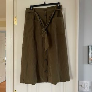 NWT Old Navy midi skirt